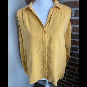 Cloth and Stone Pale Yellow Top